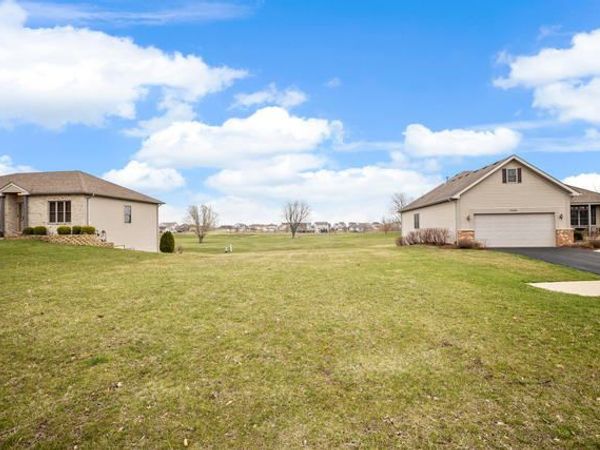 29871 Blue Heron Boulevard, Beecher, IL 60401