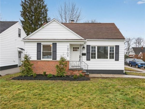 18704 Longview Avenue, Maple Heights, OH 44137