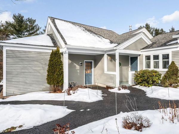 4 Heather Court, Nashua, NH 03062