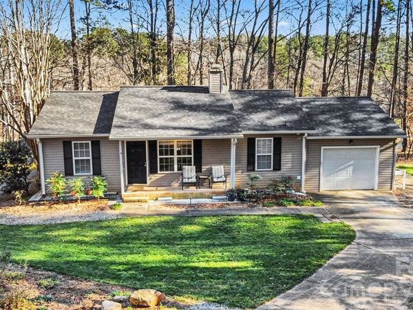 228 Creek View Road, Mooresville, NC 28117