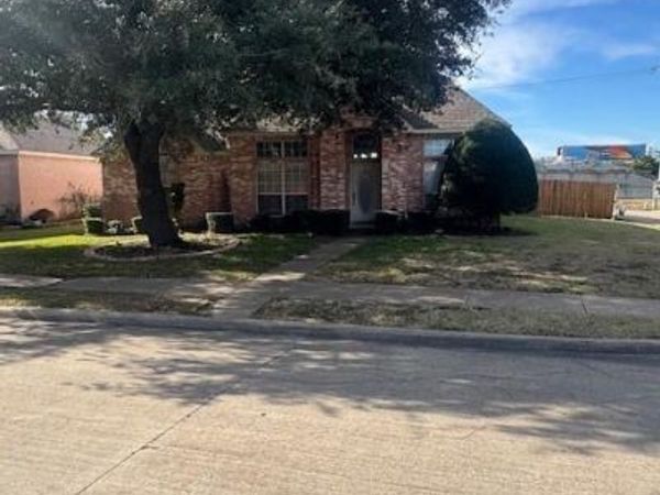 3013 Bayport Circle, Rowlett, TX 75088