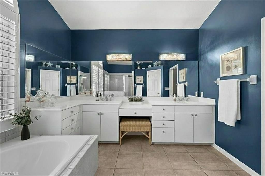 6996 Burnt Sienna Cir, Naples, FL 34109 Photo