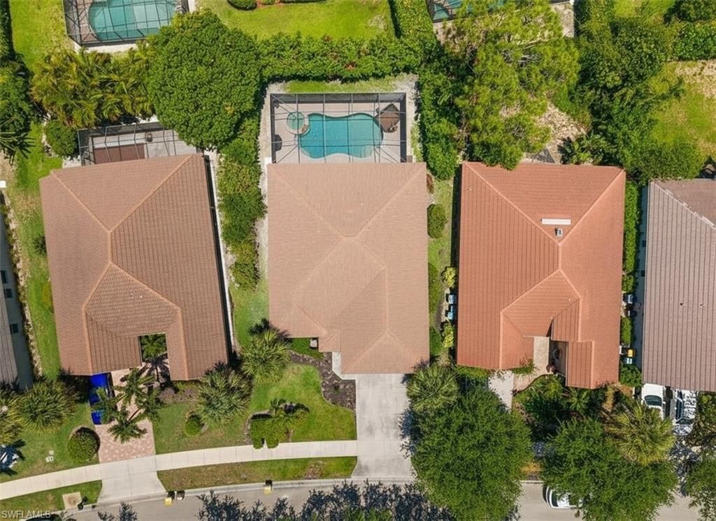 6996 Burnt Sienna Cir, Naples, FL 34109 Photo
