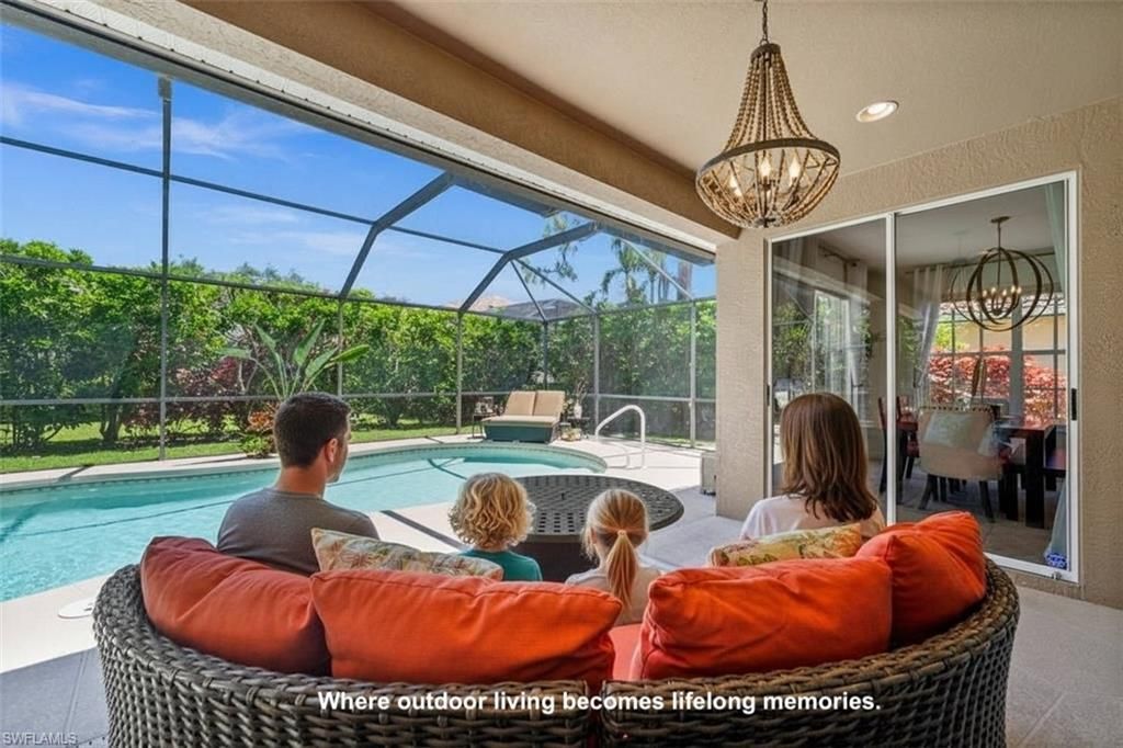 6996 Burnt Sienna Cir, Naples, FL 34109 Photo