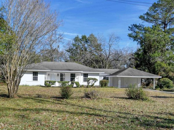 3744 Conrad Dr, Baton Rouge, LA 70805