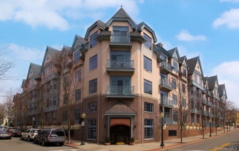 55 1st Street, Unit 110, Pelham, NY 10803 Main Photo