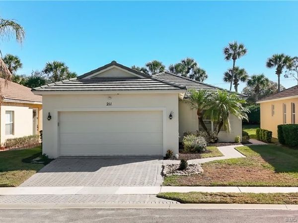 211 SW Deleon Springs Drive, Port St Lucie, FL 34986