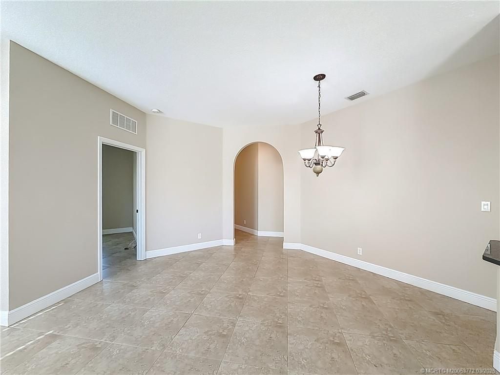 211 SW Deleon Springs Drive, Port Saint Lucie, FL 34986 Photo