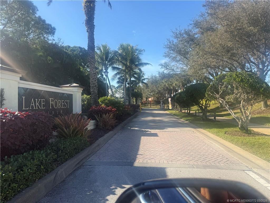 211 SW Deleon Springs Drive, Port Saint Lucie, FL 34986 Photo