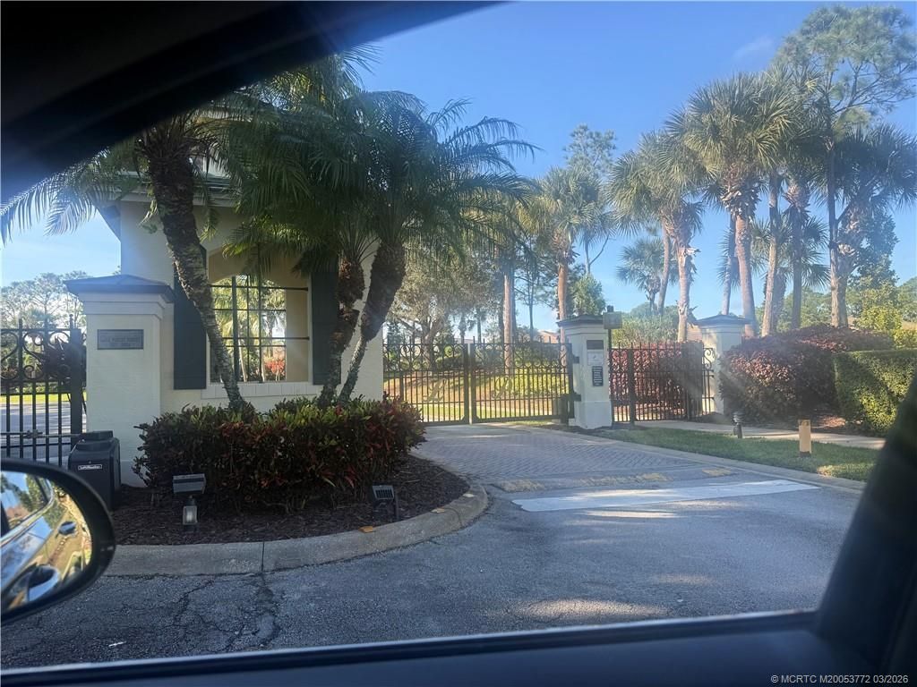 211 SW Deleon Springs Drive, Port Saint Lucie, FL 34986 Photo