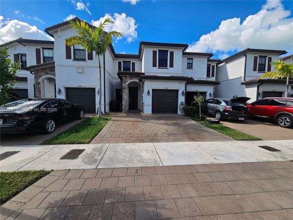 10918 W 33rd Way , Hialeah, FL 33018