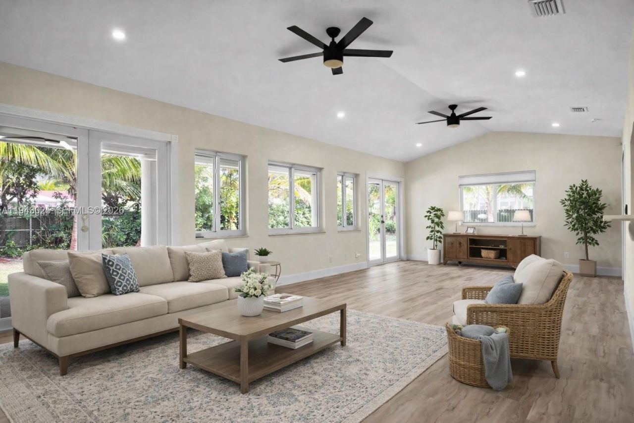 7695 SW 142nd St, Palmetto Bay, FL 33158 Photo