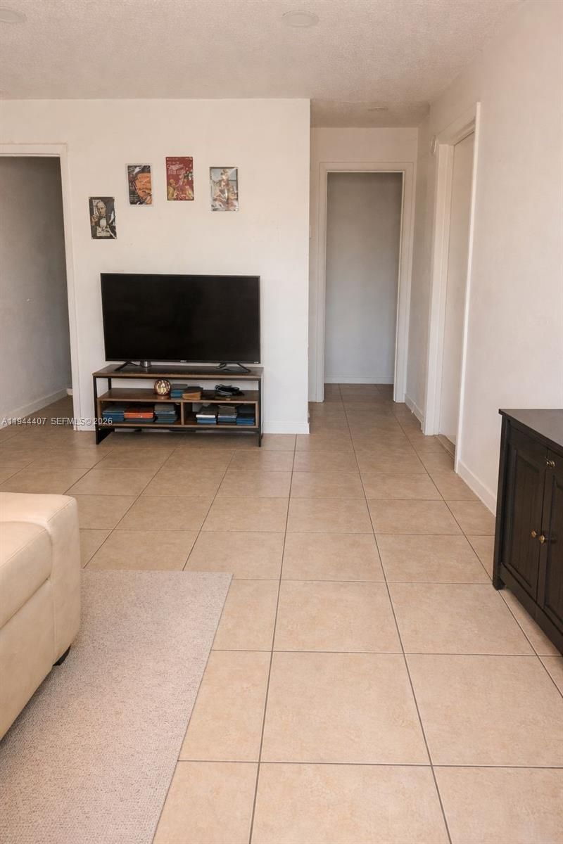 1255 NW 27th Ave, Fort Lauderdale, FL 33311 Photo