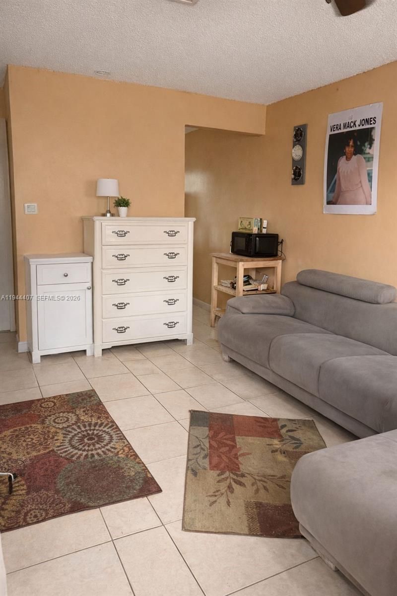 1255 NW 27th Ave, Fort Lauderdale, FL 33311 Photo