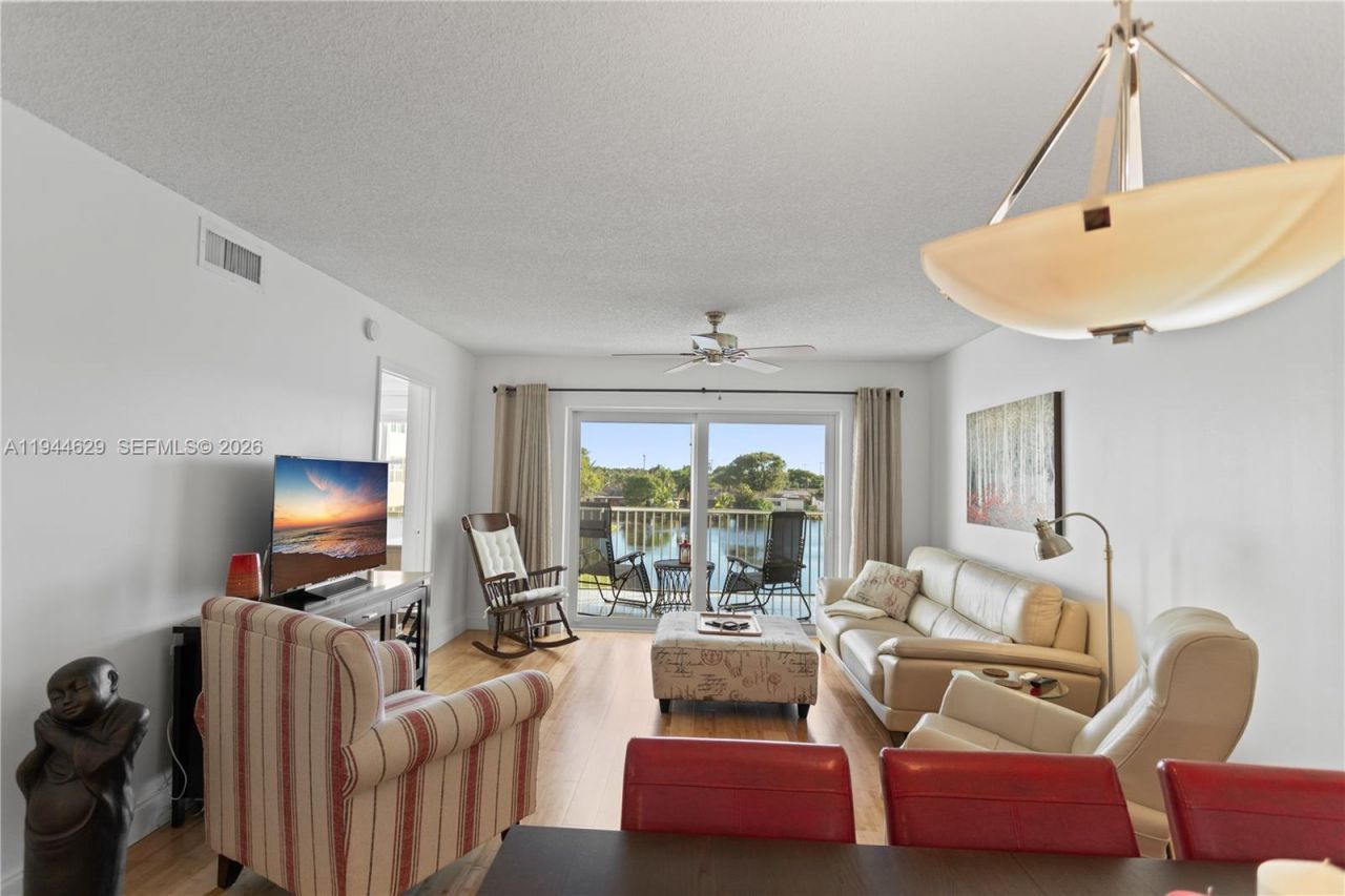 10208 NW 24th Pl, Unit 307, Sunrise, FL 33322 Photo