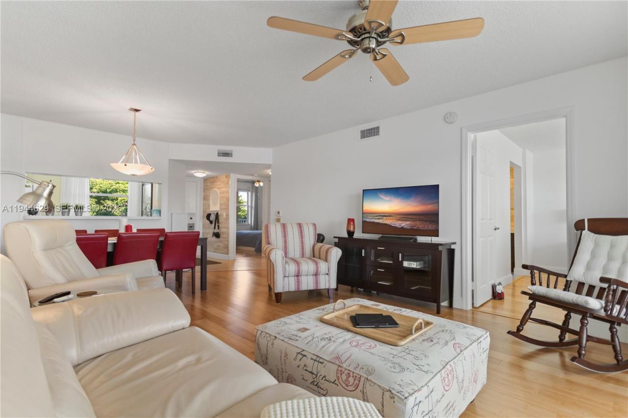 10208 NW 24th Pl, Unit 307, Sunrise, FL 33322 Photo