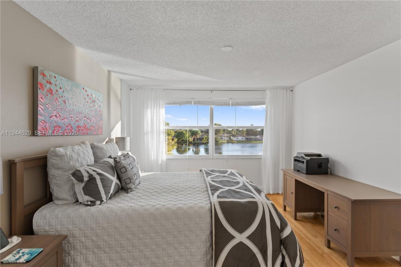 10208 NW 24th Pl, Unit 307, Sunrise, FL 33322 Photo