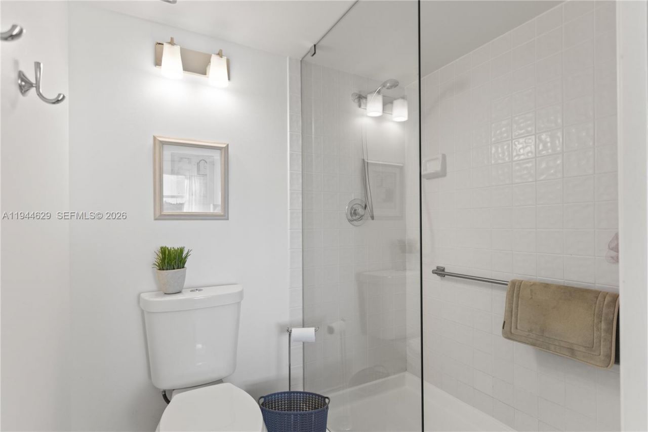 10208 NW 24th Pl, Unit 307, Sunrise, FL 33322 Photo