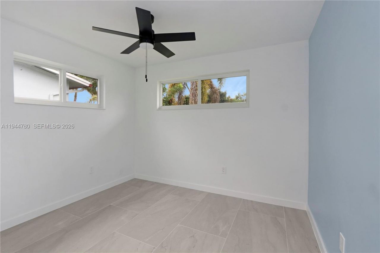 8235 NW 23rd St, Sunrise, FL 33322 Photo