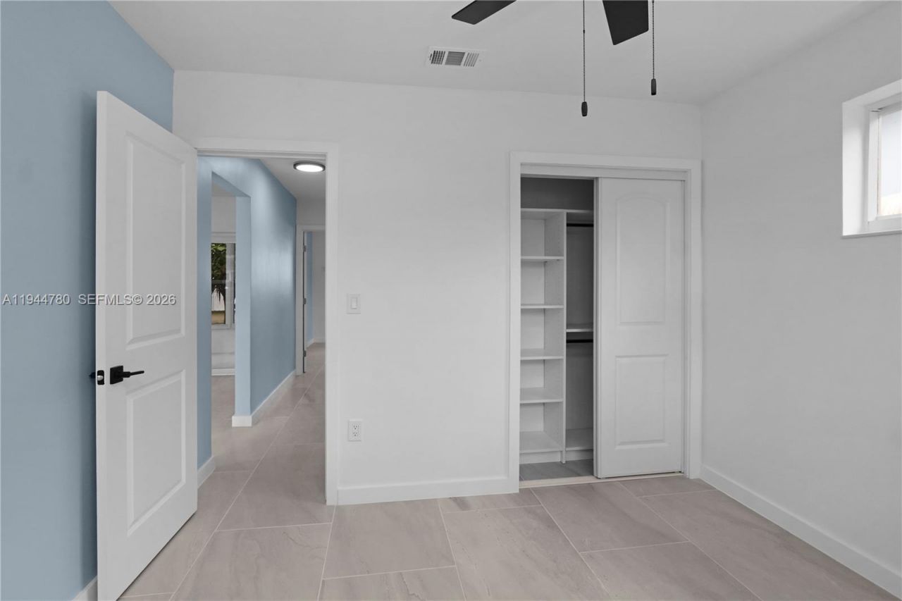 8235 NW 23rd St, Sunrise, FL 33322 Photo