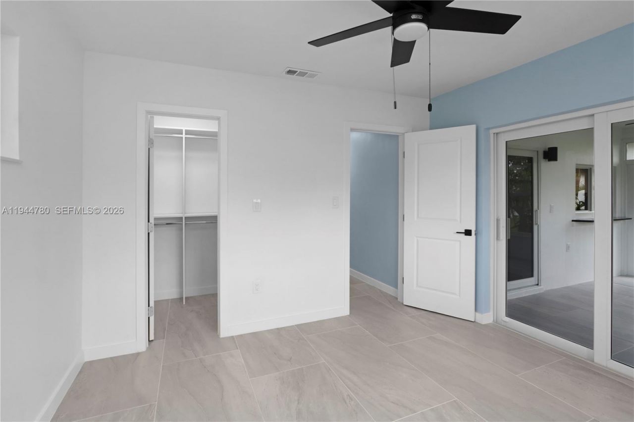 8235 NW 23rd St, Sunrise, FL 33322 Photo