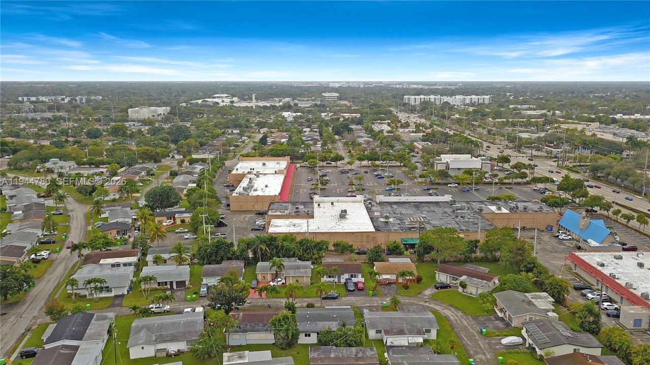 8235 NW 23rd St, Sunrise, FL 33322 Photo