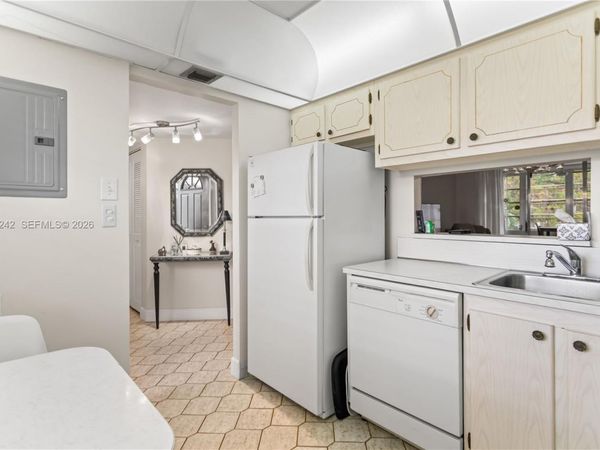 2998 NW 48th Ter , Unit 329, Lauderdale Lakes, FL 33313