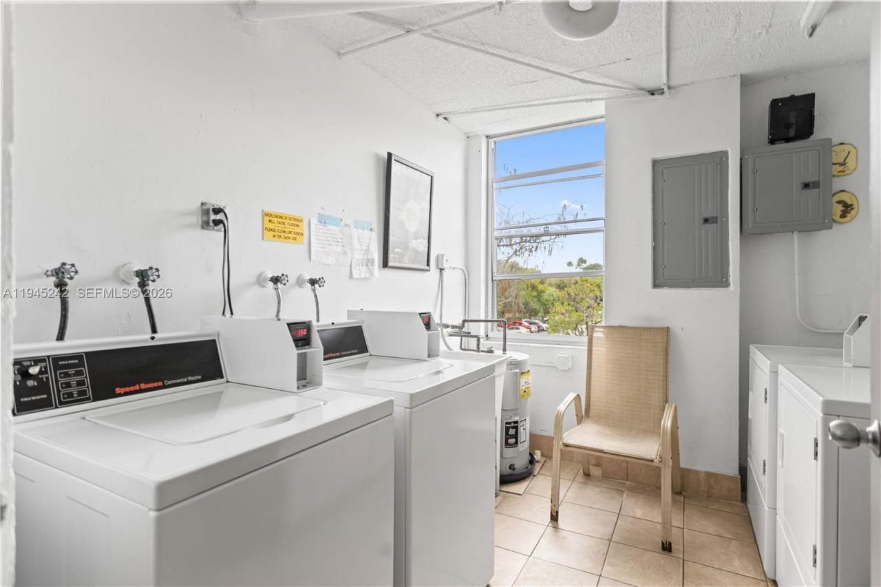 2998 NW 48th Ter , Unit 329, Lauderdale Lakes, FL 33313 Photo