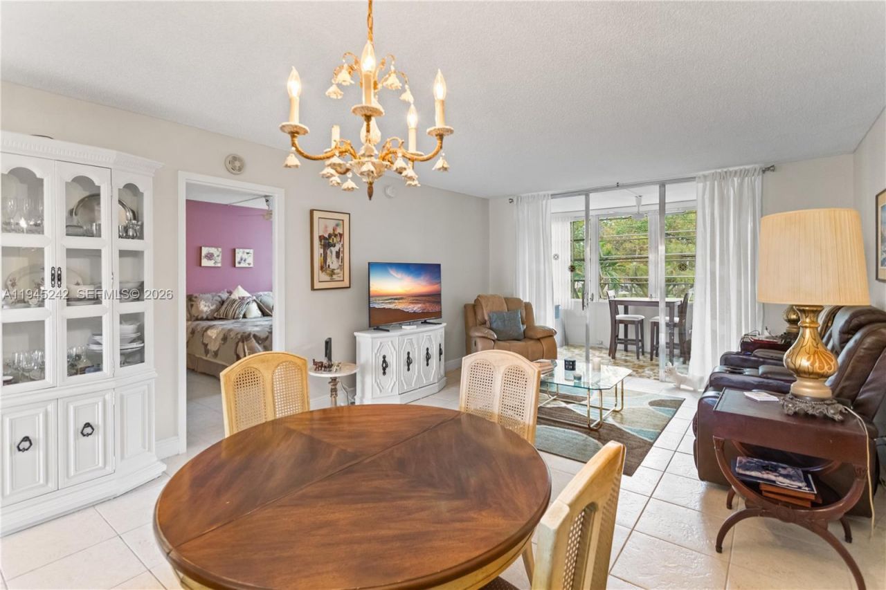 2998 NW 48th Ter , Unit 329, Lauderdale Lakes, FL 33313 Photo