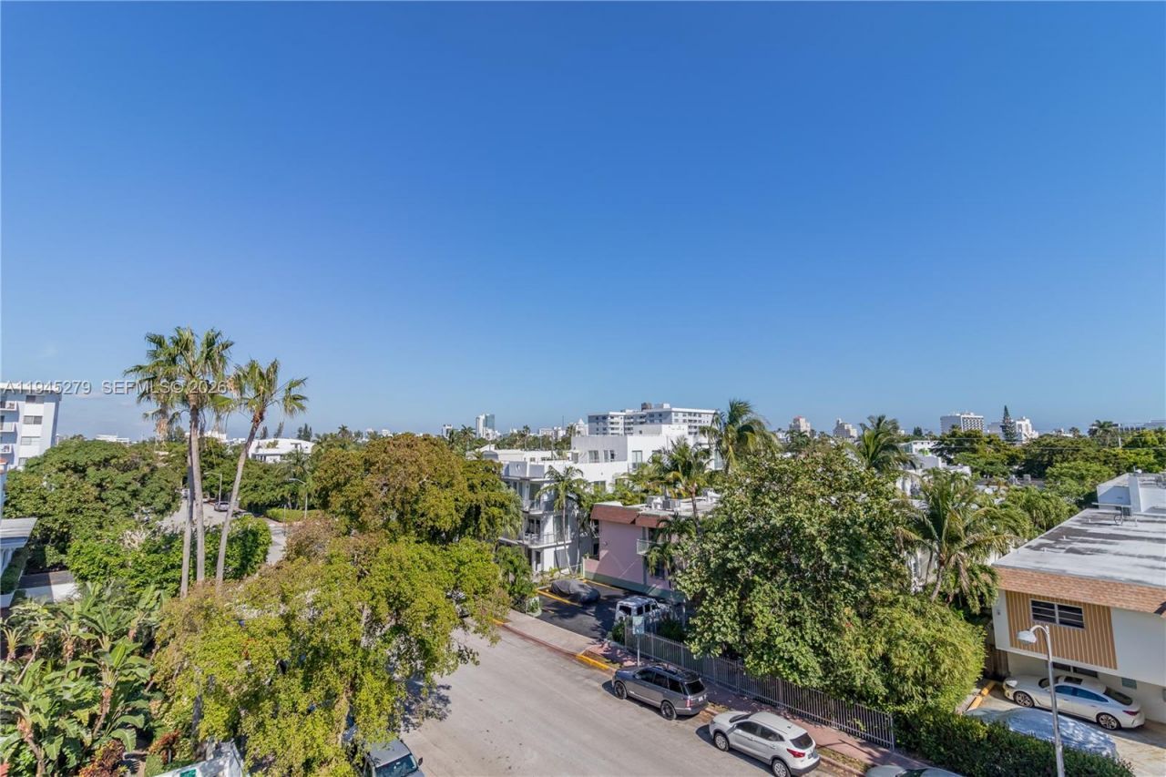 910 Michigan Ave, Unit 502, Miami Beach, FL 33139 Photo