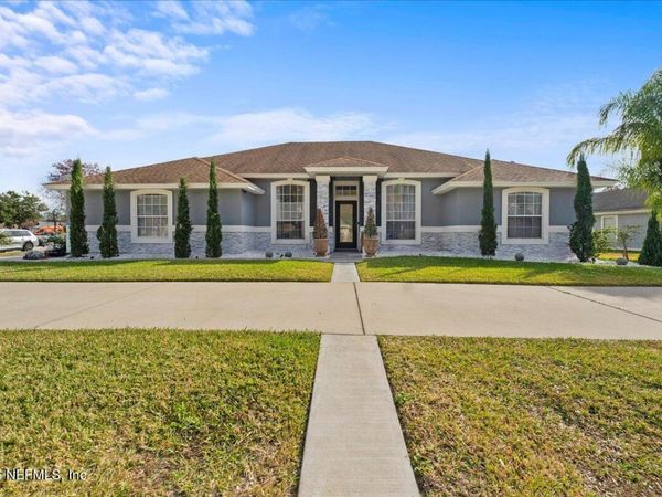 4250 EMERALD BAY Drive, Jacksonville, FL 32277