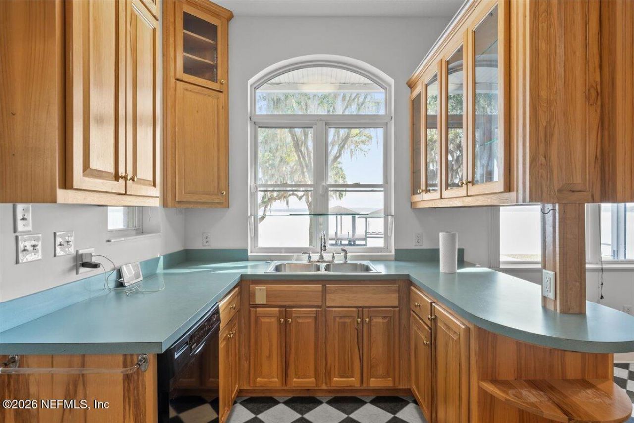 533 W River Road, Palatka, FL 32177 Photo