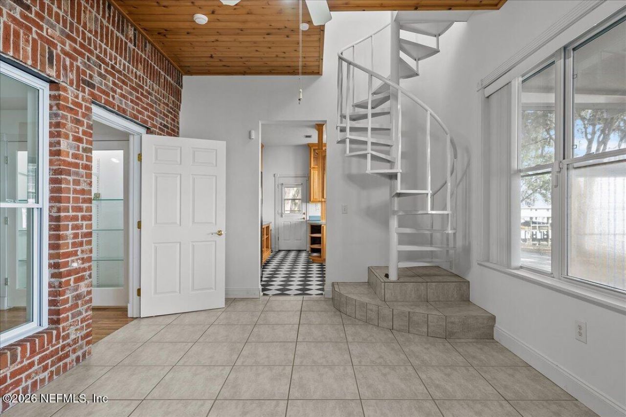 533 W River Road, Palatka, FL 32177 Photo