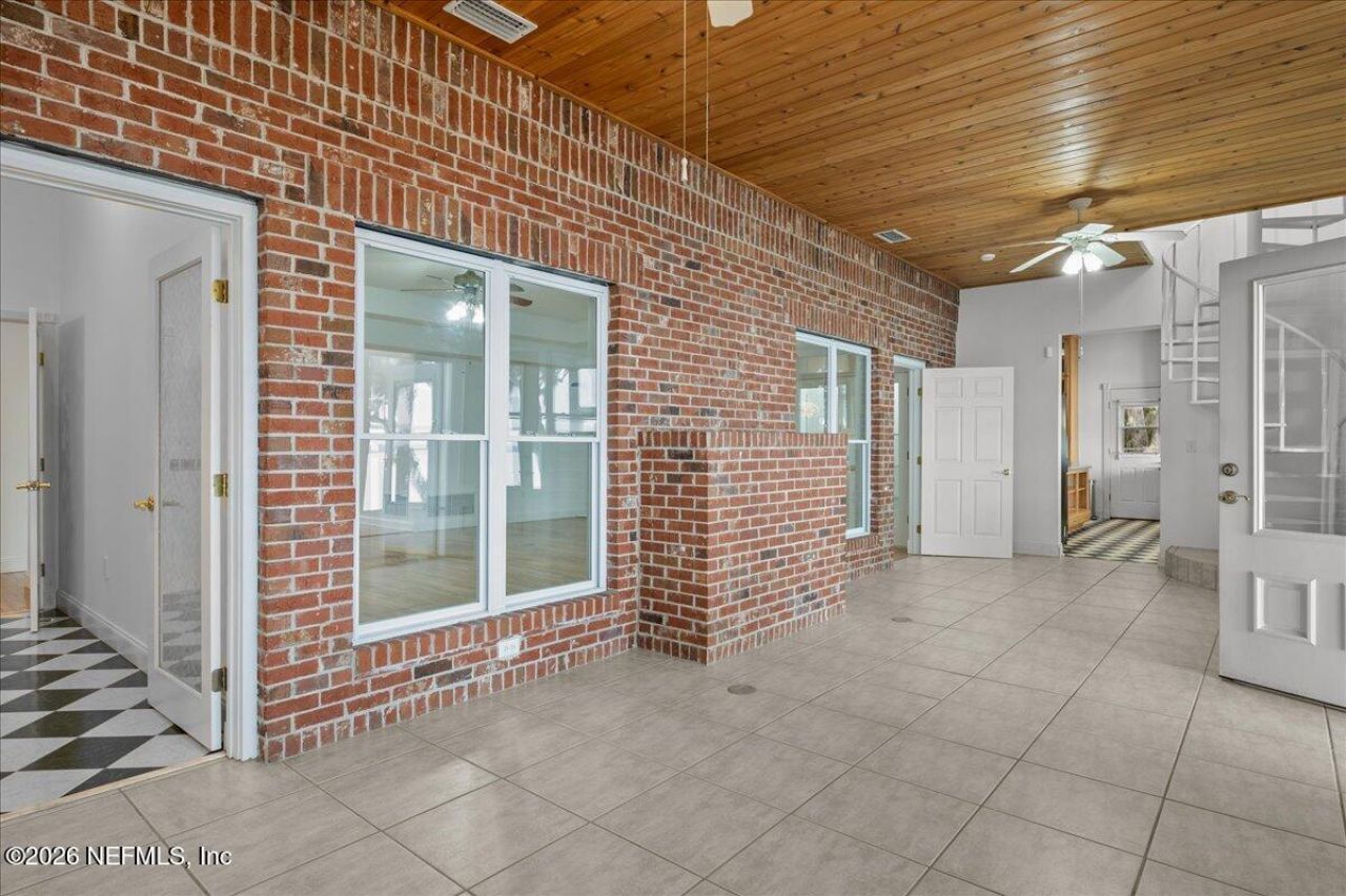 533 W River Road, Palatka, FL 32177 Photo