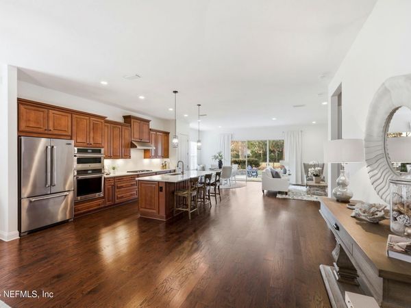 568 TIMBER BRIDGE Lane, Atlantic Beach, FL 32233