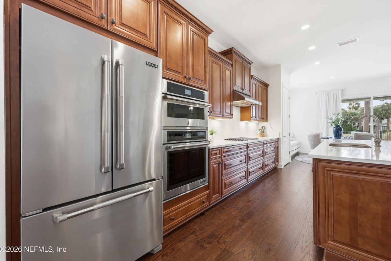 568 Timber Bridge Lane, Atlantic Beach, FL 32233 Photo