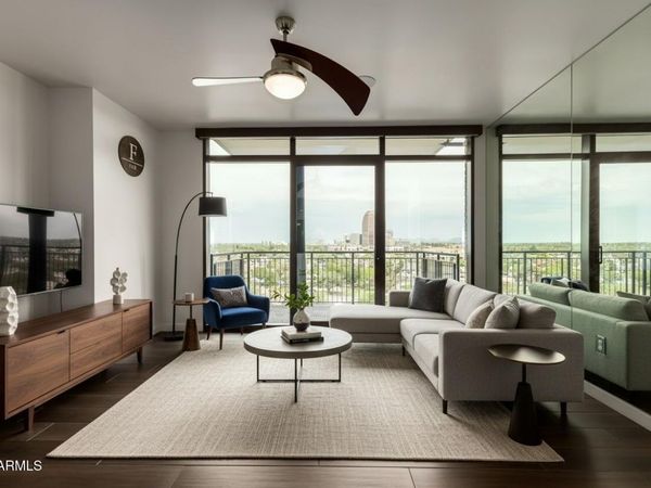 200 W PORTLAND Street, Unit 820, Phoenix, AZ 85003