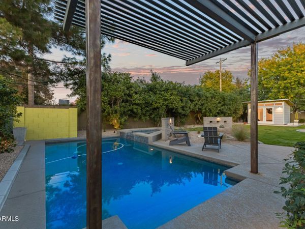 1318 W GLENN Drive, Phoenix, AZ 85021