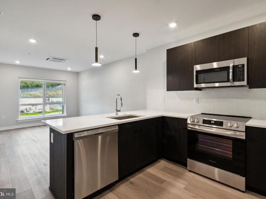 3449 Scotts Lane, Unit A403, Philadelphia, PA 19129 Main Photo