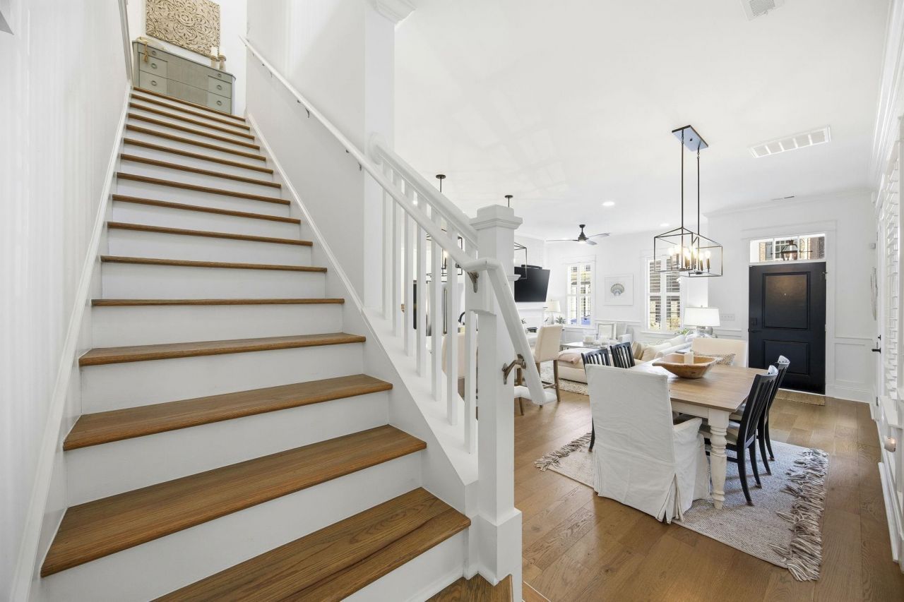 857 Iris St. Photo 15