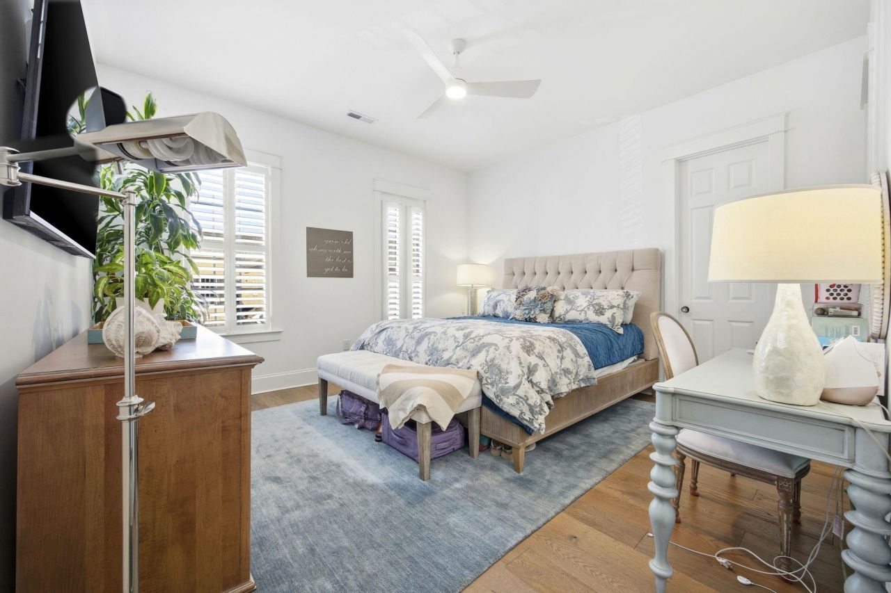 857 Iris St. Photo 17