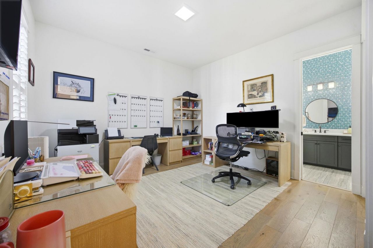 857 Iris St. Photo 24