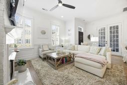 857 Iris St. photo 4