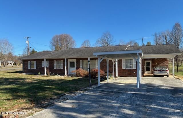 4754 Douglas Dam Rd, Strawberry Plains, TN 37871 Main Photo