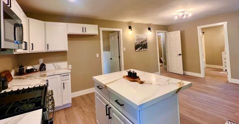 8682 Dolly Varden Avenue, Kings Beach, CA 96143 Photo