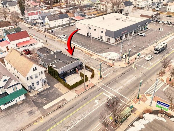 1490 State Street, Schenectady, NY 12304