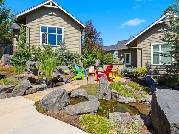 1913 NW Monterey Mews, Unit # 8, Bend, OR 97703