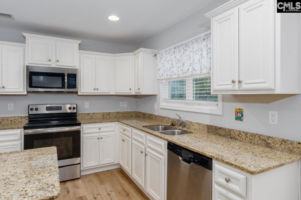 147 Ventnor Avenue Photo 4