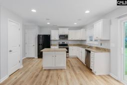 147 Ventnor Avenue photo 4