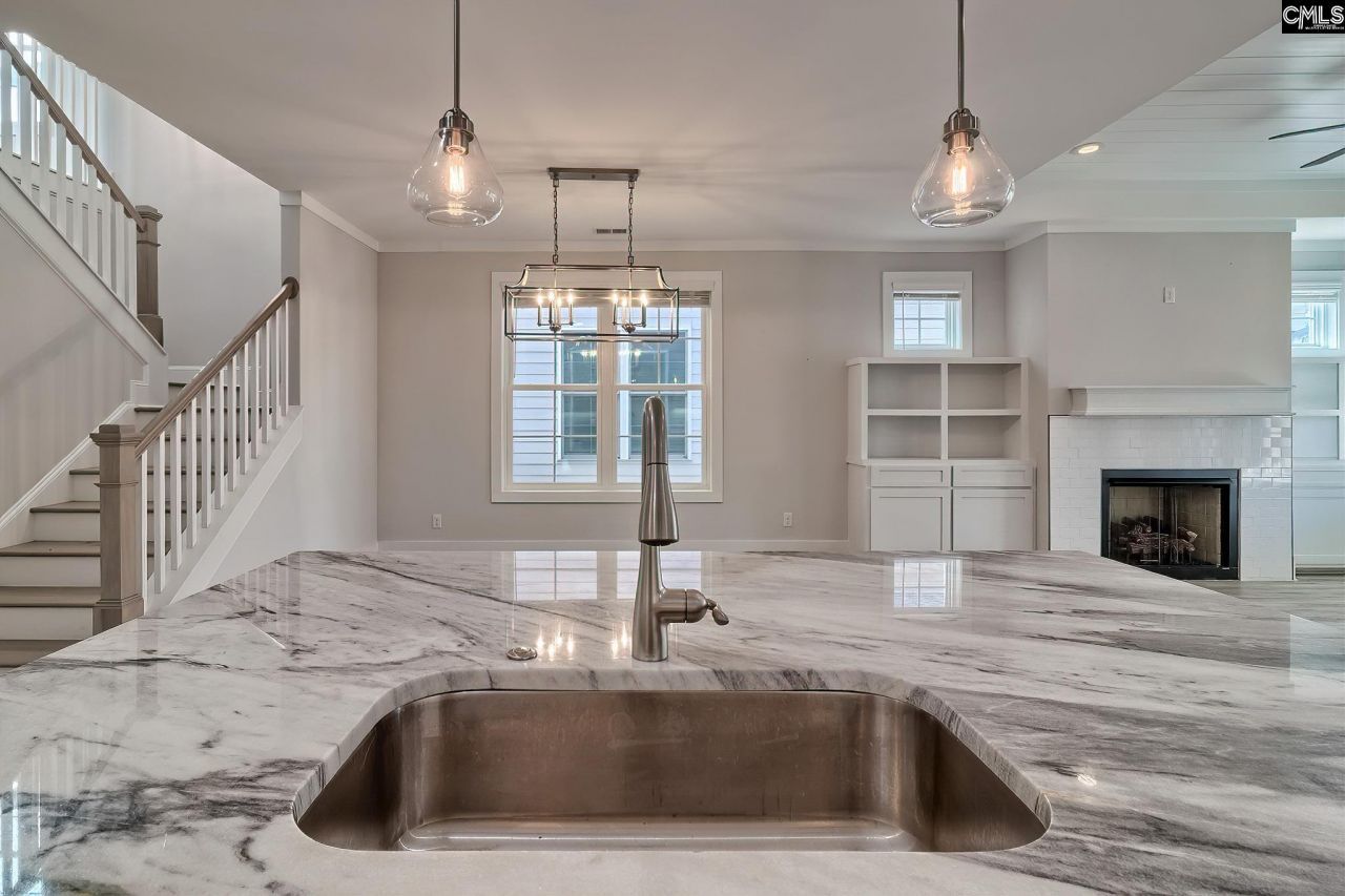 2230 High Bluff Loop  Photo 16